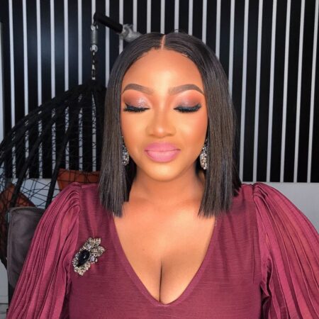 makeup trainer in Warri